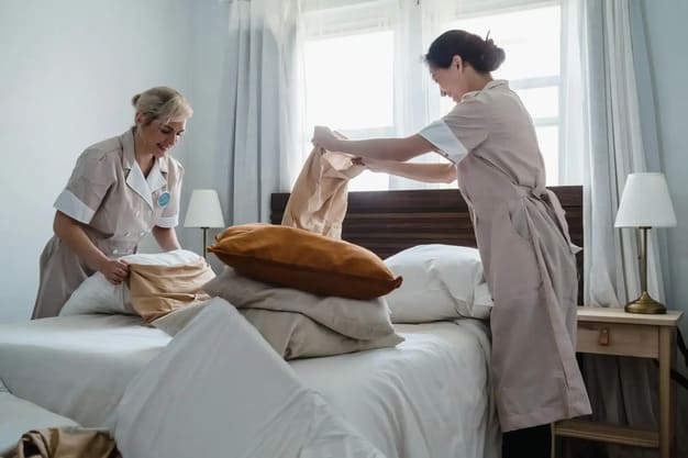 Two lady cleaner of Gloria Cleaning are providing Hotel Cleaning Services in Bronx, NY